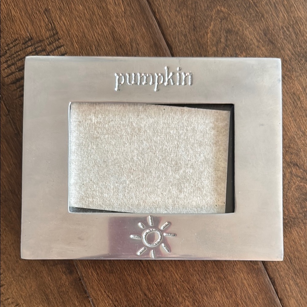 Vintage pewter picture frame “pumpkin”